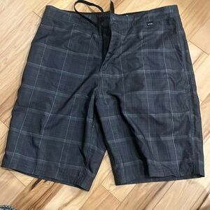 Men’s Hurley shorts
